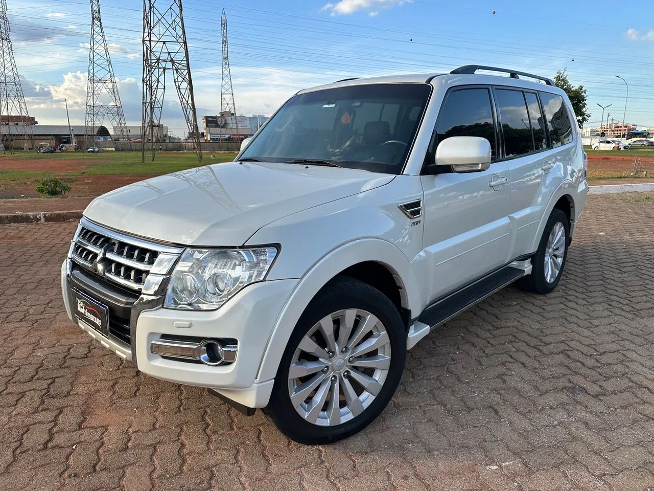 Pajero Full 3.2 Diesel 4x4 2016 7 lugares ! - Foto 3