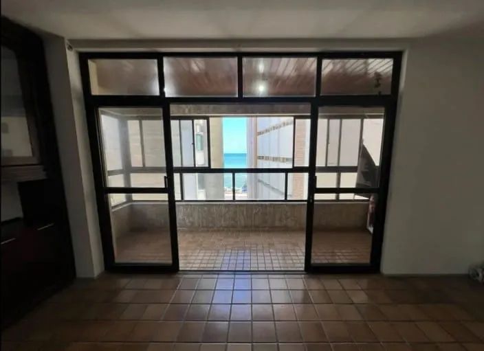 Imóvel para venda tem 225 metros quadrados com 4 quartos em Boa Viagem - Recife - PE