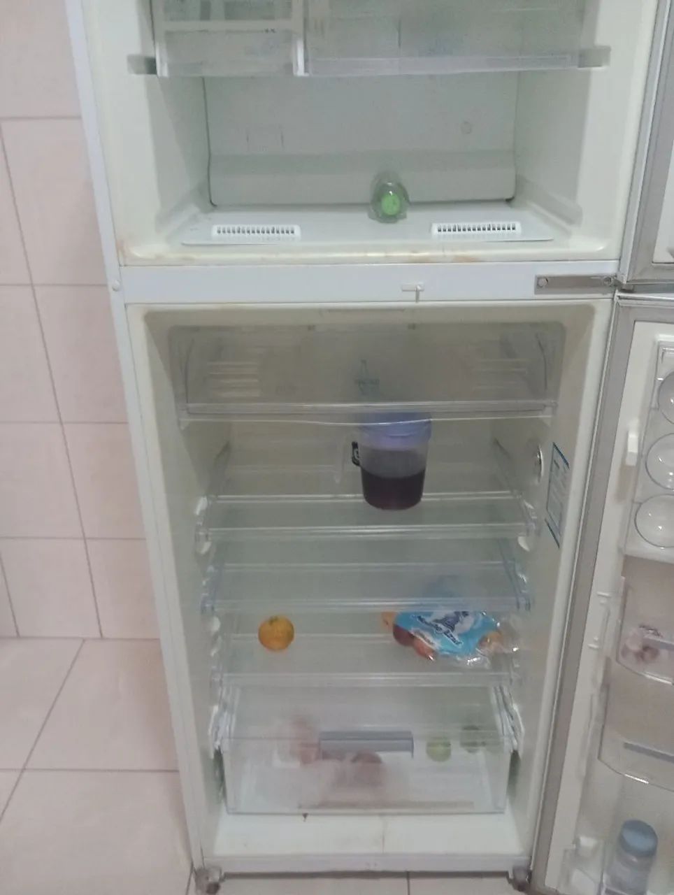 Geladeira Continental ( obs: Com defeito) - Foto 5
