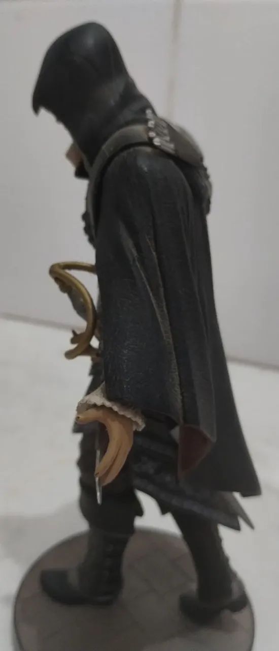 ASSASSINS CREED ESTÁTUA ÉZIO  - Foto 5