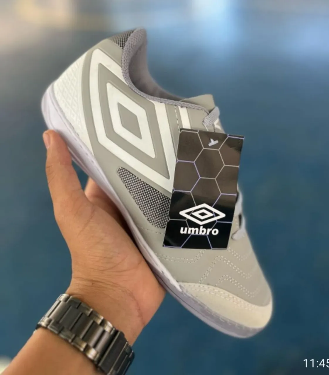 Chuteira Futsal Umbro - Tamanho variados