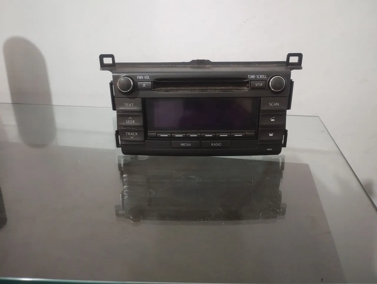 Som original do Toyota Rave 4