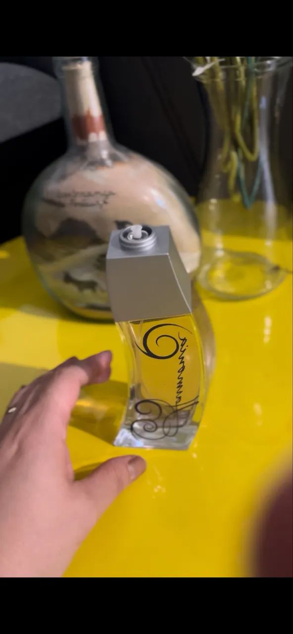 Perfume acordes sem uso , sem o espirrador64293489165313121