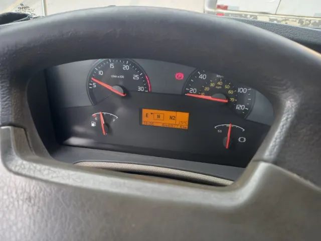 Vende-se Caminhão Volvo  - Foto 5