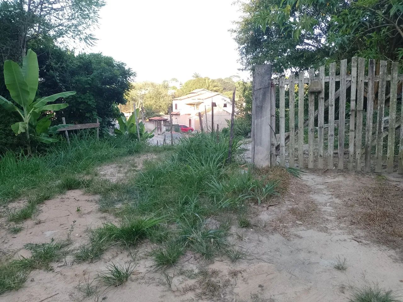 Terreno com acesso asfaltado 10 x 10 ,pronto p construir em saguarema a 2 km da praia 