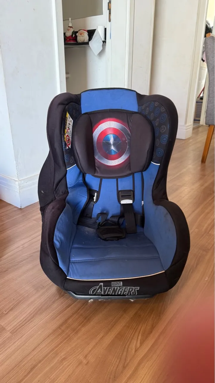 Vendo 3 cadeirinhas para carro