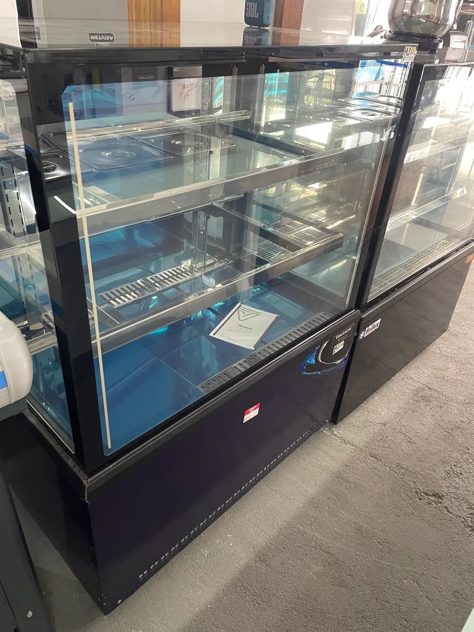 MB vitrine refrigerada 1M Venâncio 
