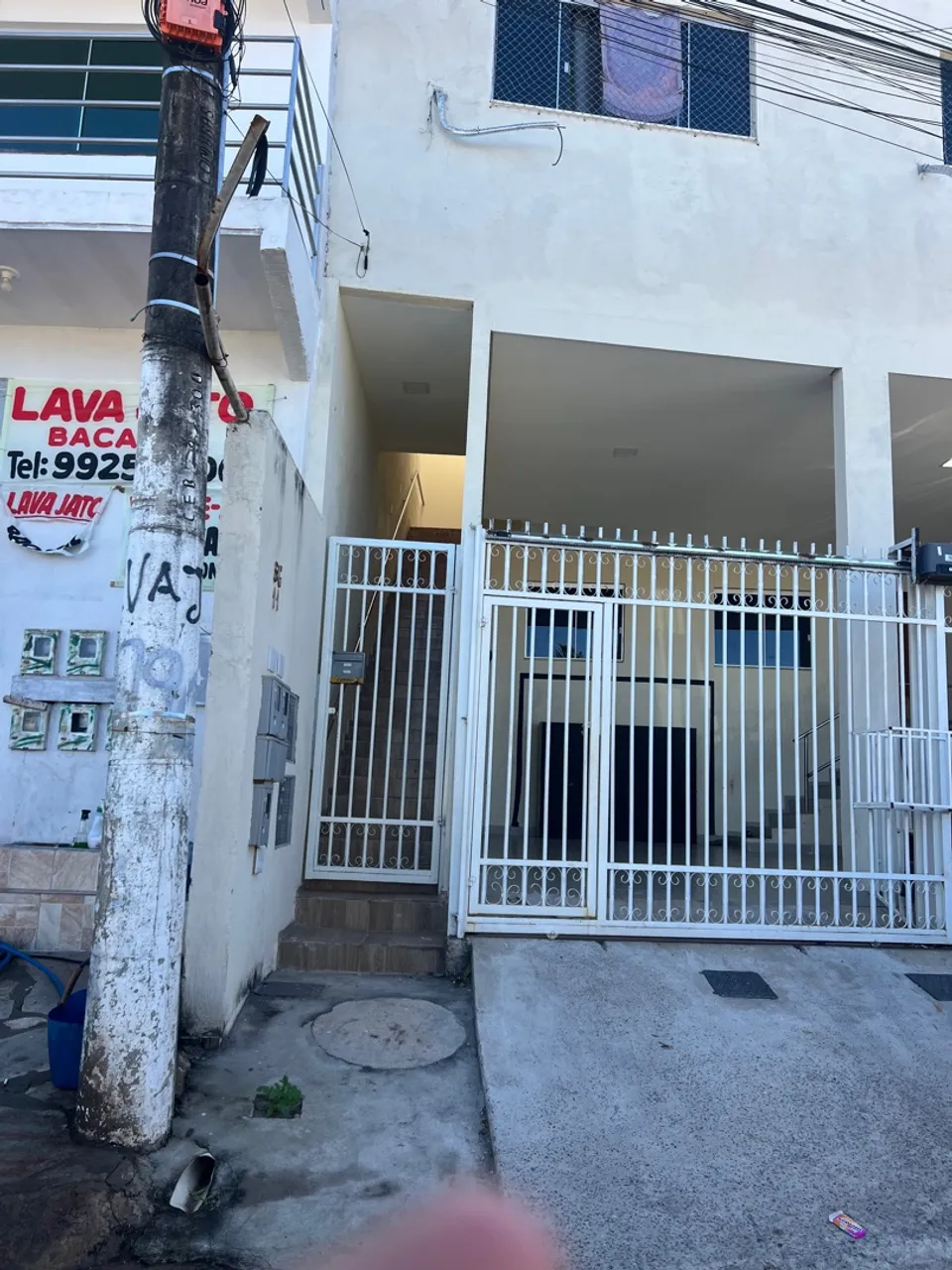 PARTICULAR: ALUGA apto de 2 quartos no VARJAO. Novo - moderno.