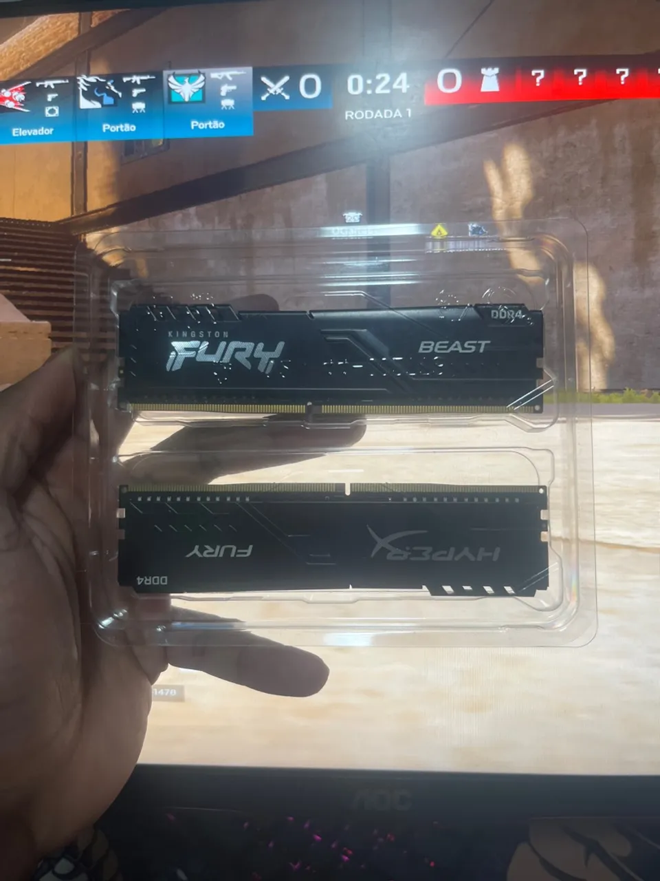 2 Memórias RAM Kingston Fury e HyperX Beast DDR4 de 8 gb cada