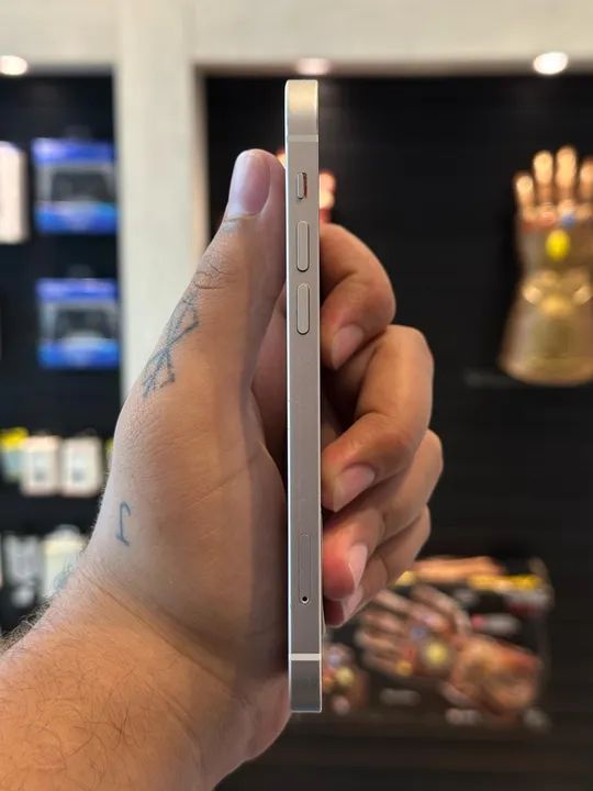 IPhone 12 em boas condições com garantia  - Foto 2