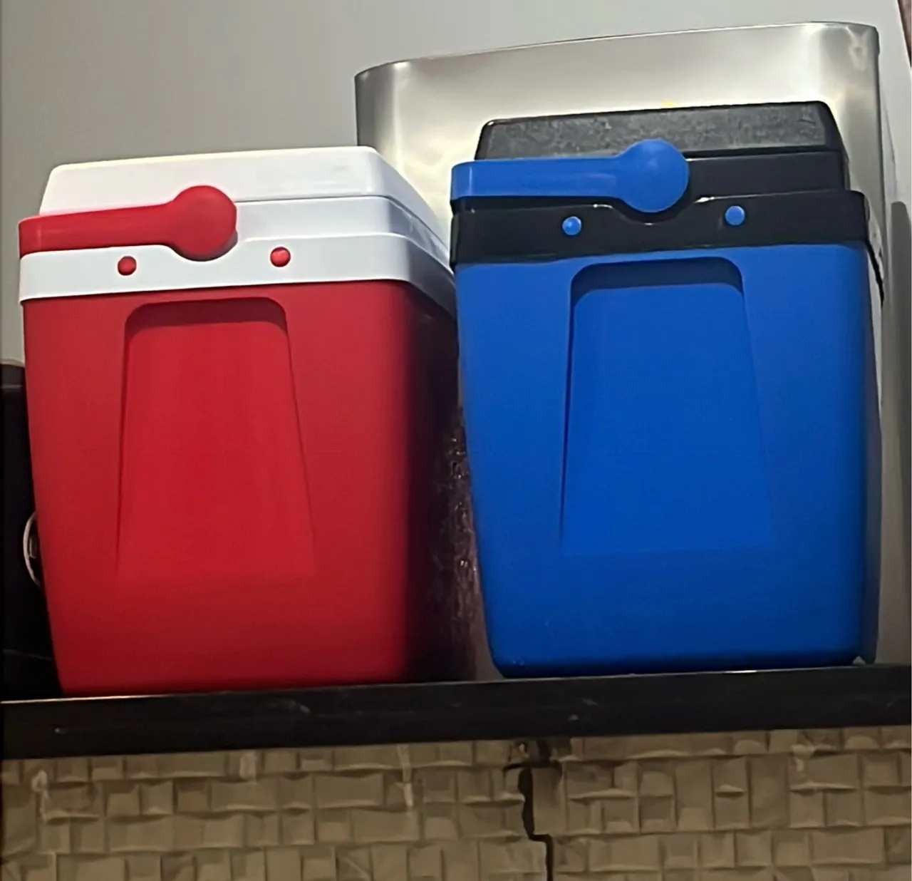 Cooler Térmico Portátil - Ideal para Praia e Camping às duas por 200