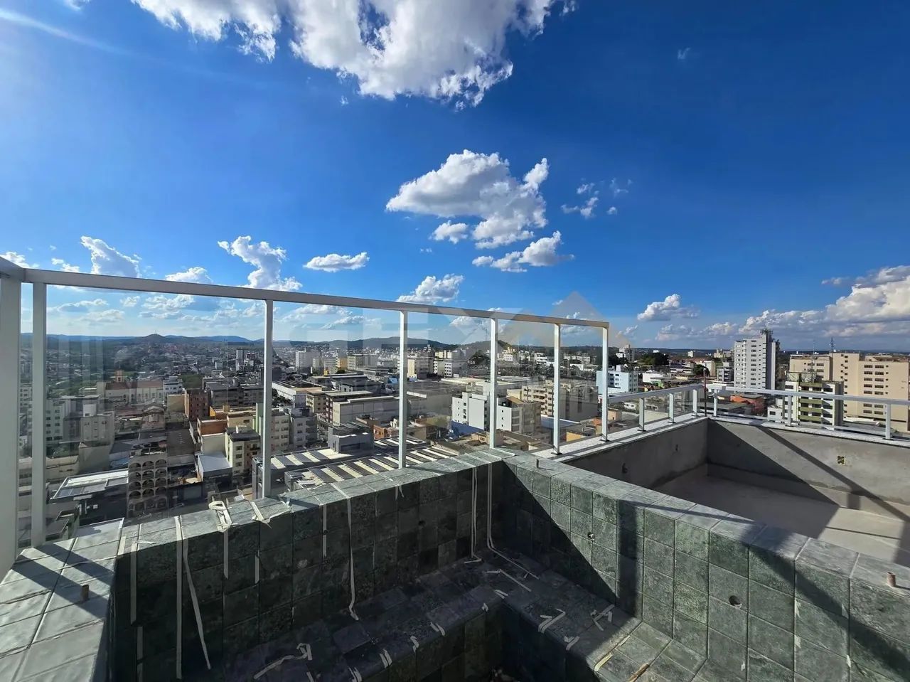 Cobertura duplex em construção no Centro, 4 quartos com 2 suítes, sendo 1 maste - Foto 2