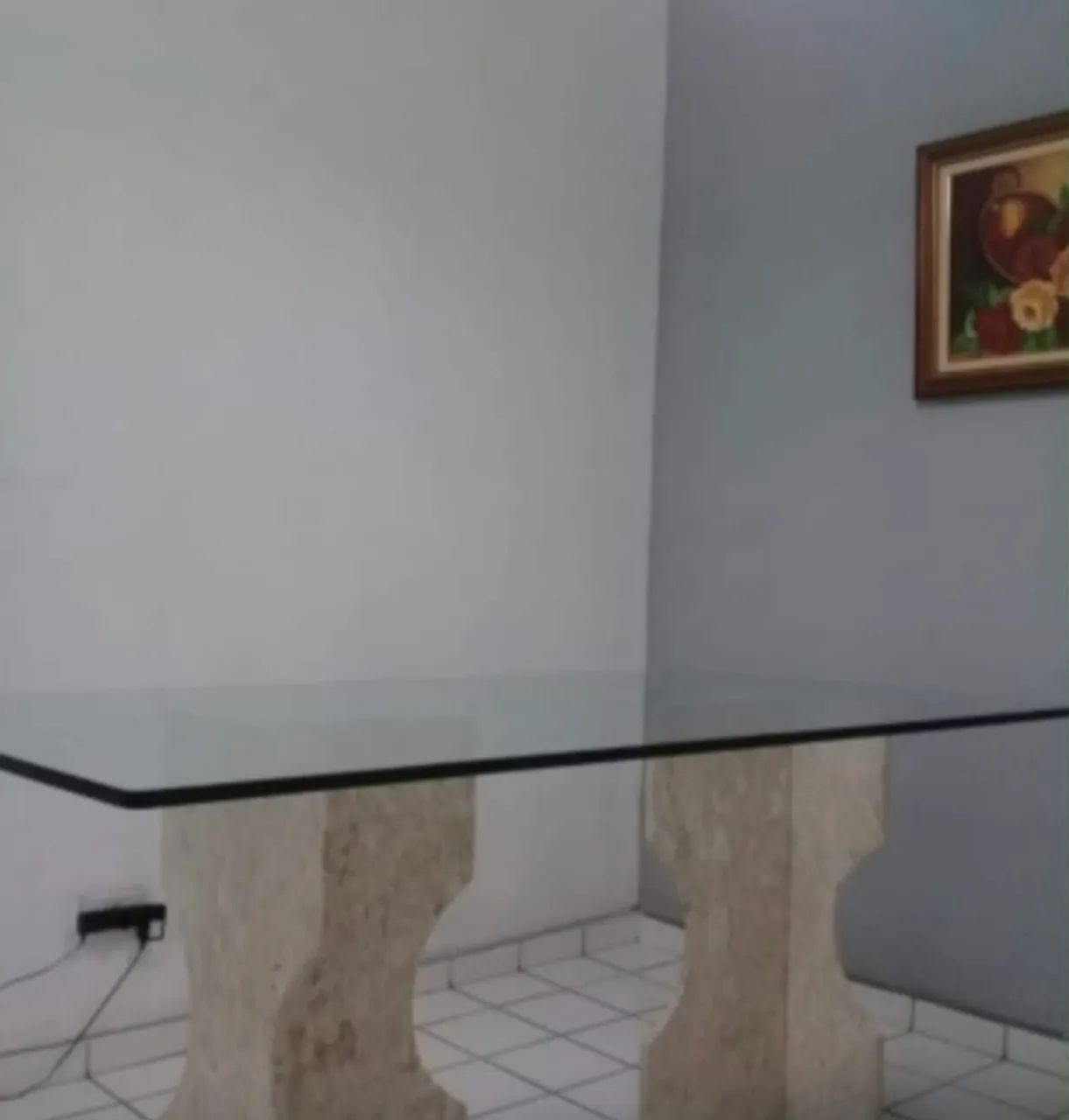 Mesa de Vidro Base de Mármore