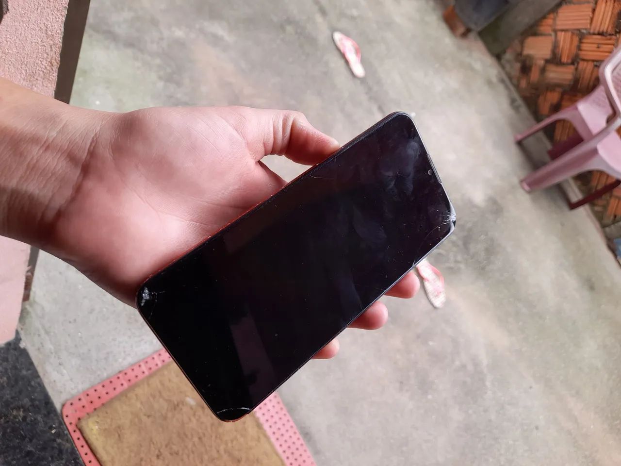 Motorola pra retirada de peça ou arruma a tela 