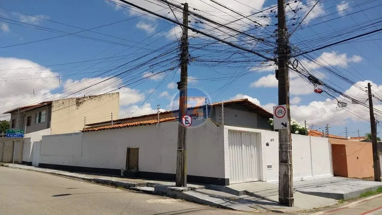 Locação de Casas / Comercial na cidade de Fortaleza