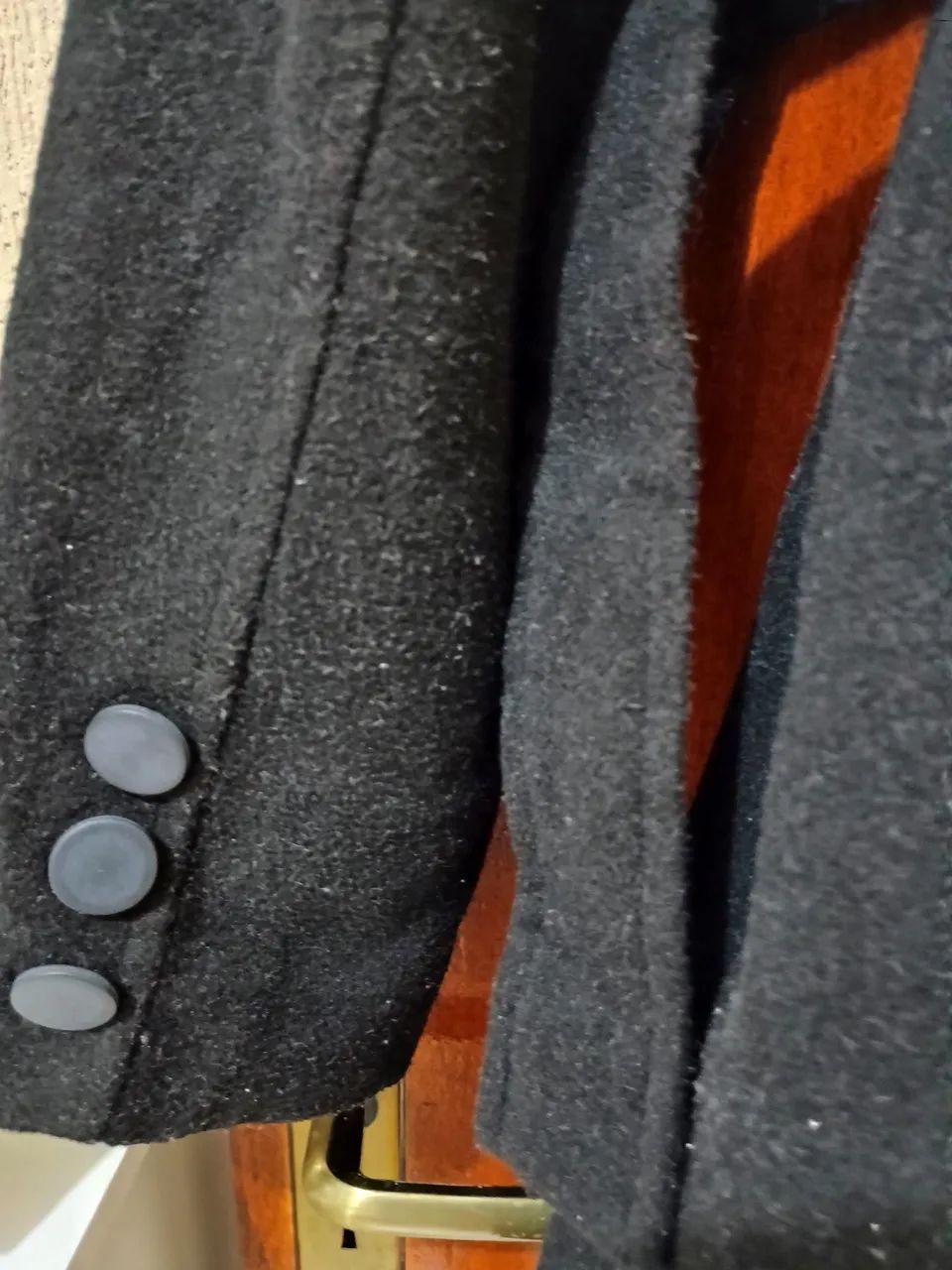 Casaco de lã preto elegante - Foto 4