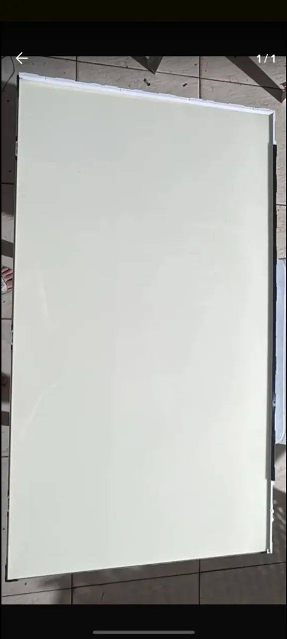 Acrílico para TV Samsung Qn50q60tag em ótimo estado. 