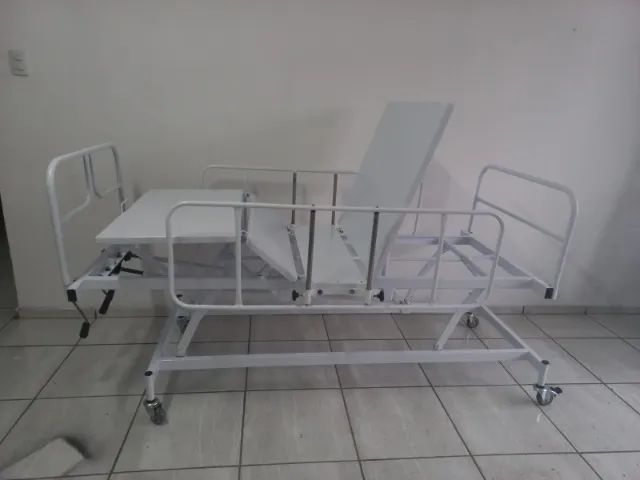 Cama Hospitalar Três Manivelas Manual 