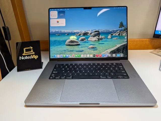 MacBook Pro16インチ　M2 メモリー32GB MacBook Pro 16インチ [M2 Maxチップ（12コアCPUと38コアGPU）/ メモリ