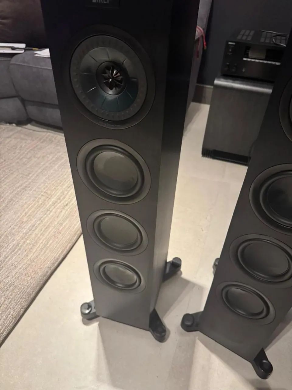 Par de Caixa de Som Torre KEF Q550 - HiFi para home theater - Foto 3
