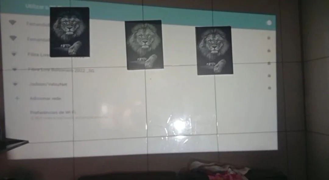 Projector64595627968770122