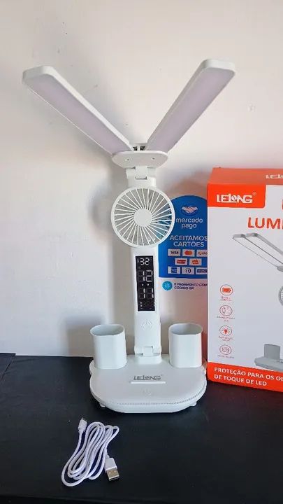 Luminária LED com relógio, ventilador e porta canetas/ PREÇO IMPERDÍVEL  - Foto 2