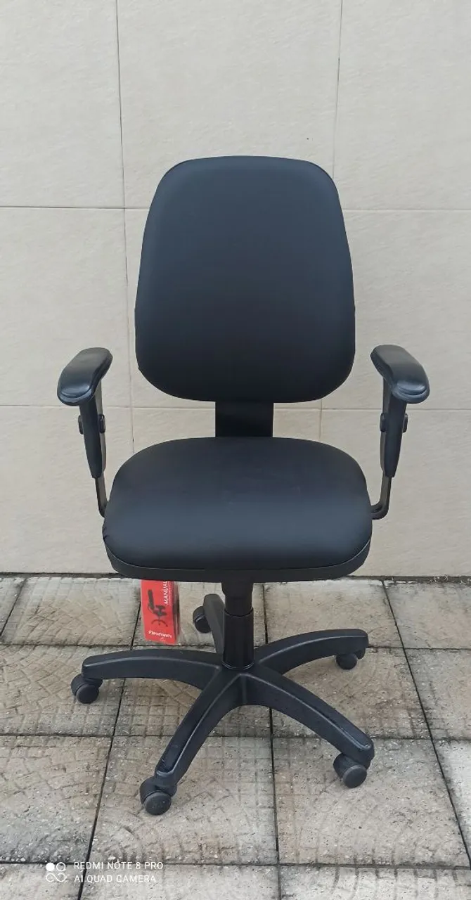 Cadeira Flexform reclinável
