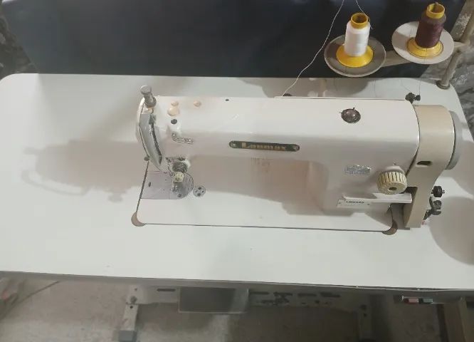 Maquina de costura reta industrial 