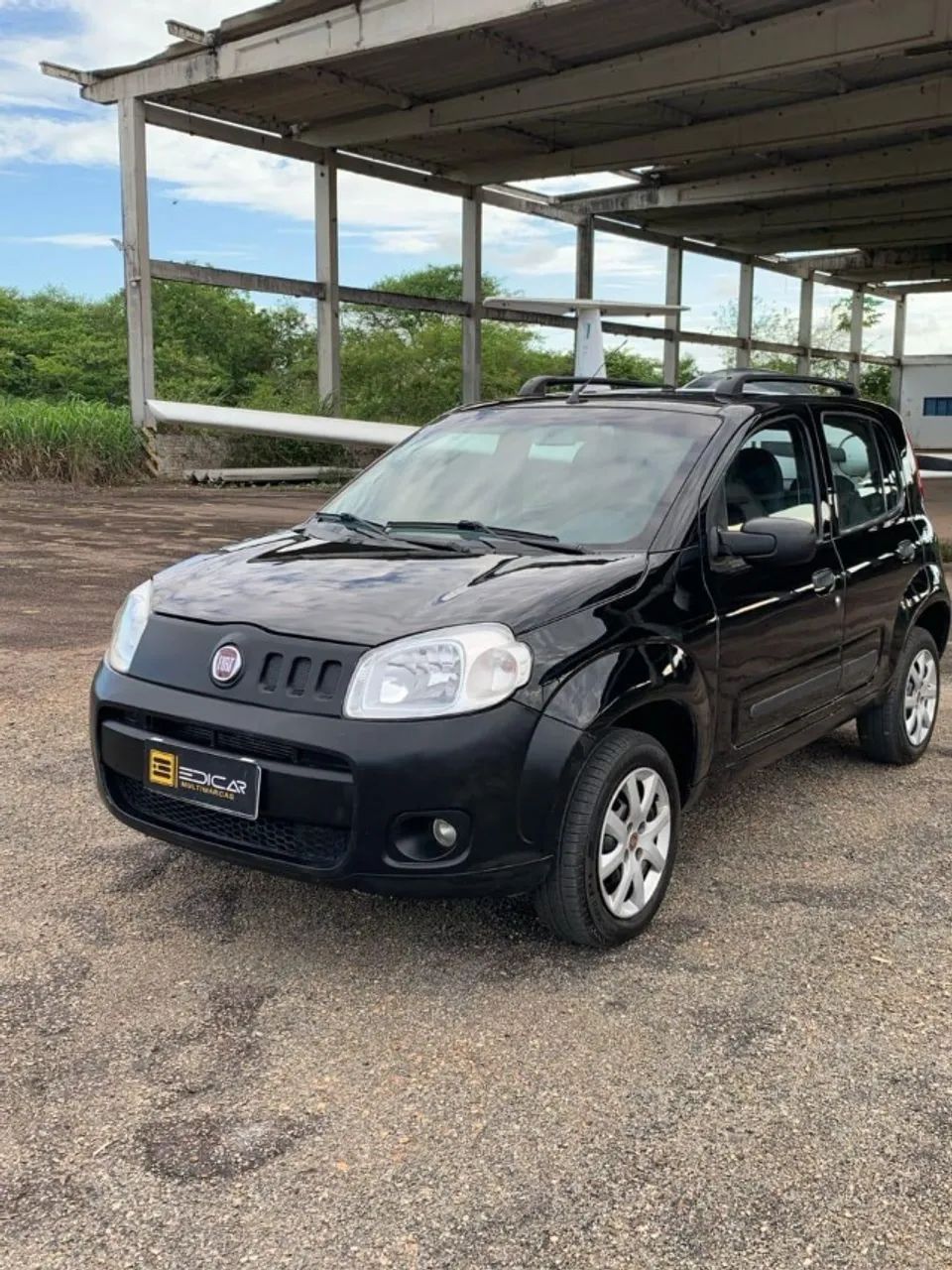 Fiat Uno Vivace  1.0 2012 - Ótimo Estado, Muito Econômico!