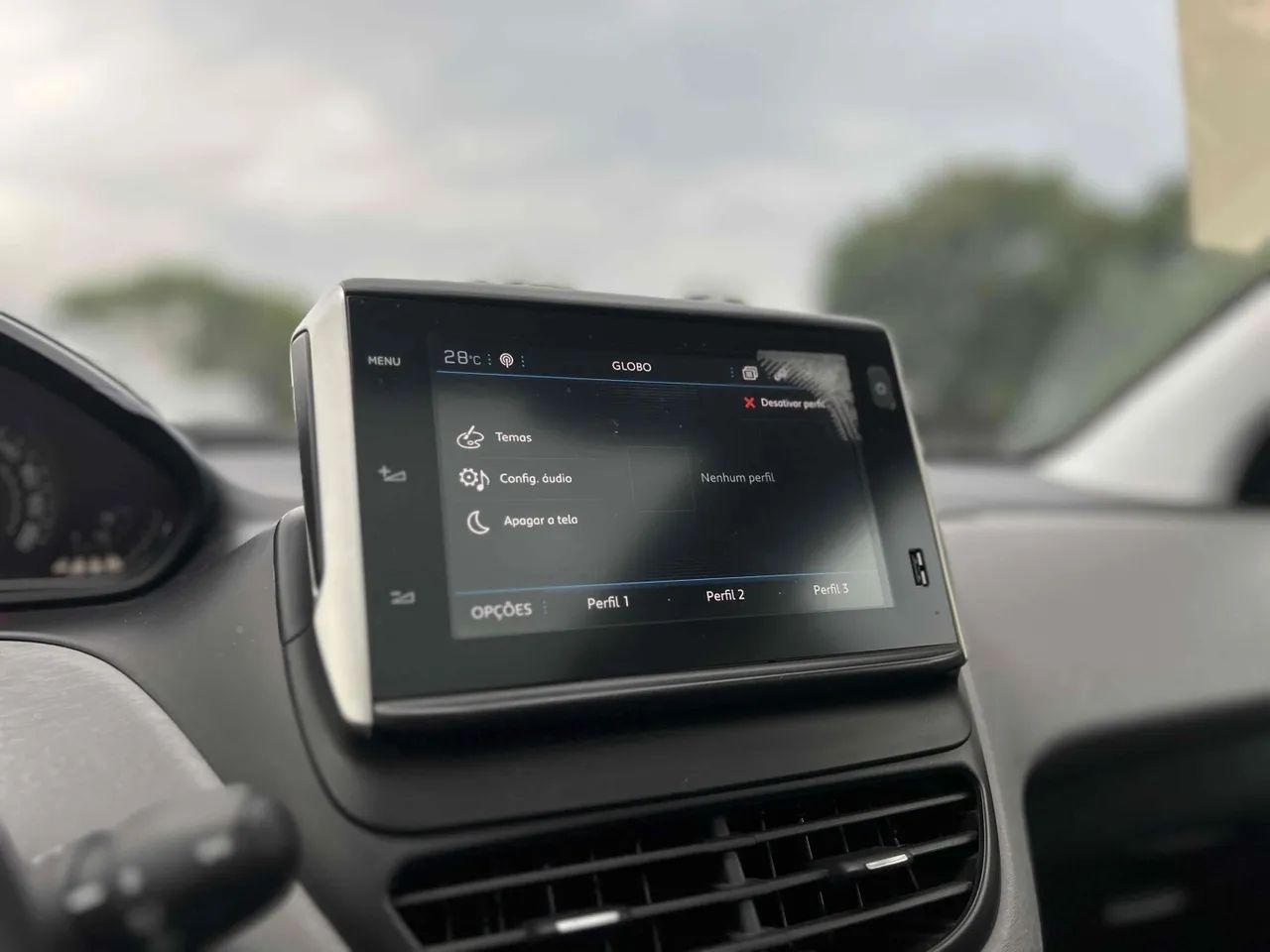 Peugeot 208 Allure 1.2 Flex 12V 5P Mec. 2018 - Foto 13