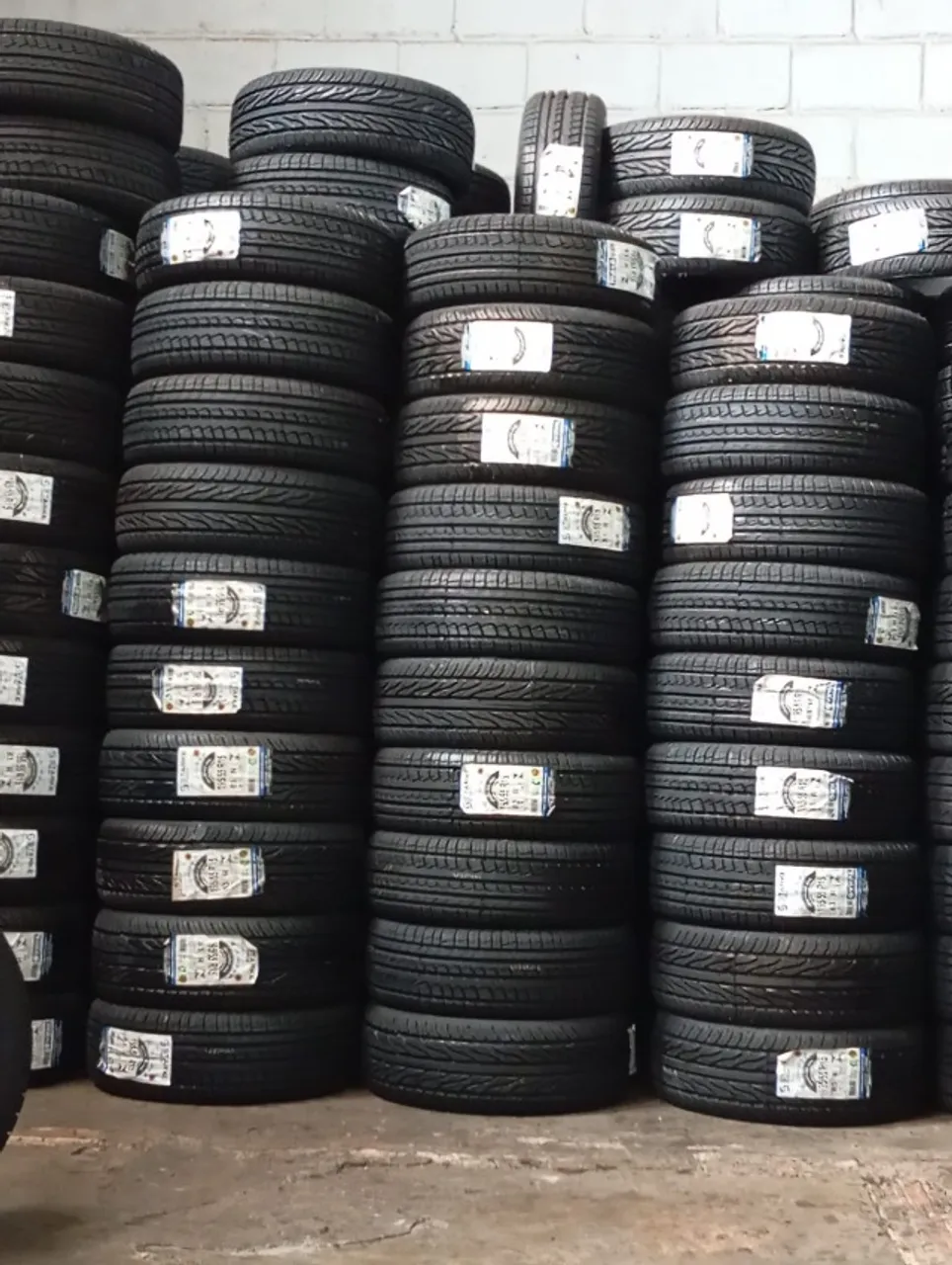 Aproveite descontos exclusivos em pneus de qualidade aro 15 185/60 por 180,00