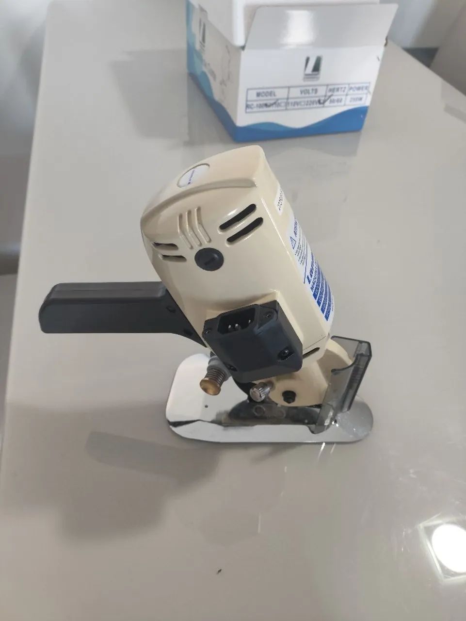 Máquina De Cortar Tecidos 4 Polegadas Rc-100 Lanmax 250w