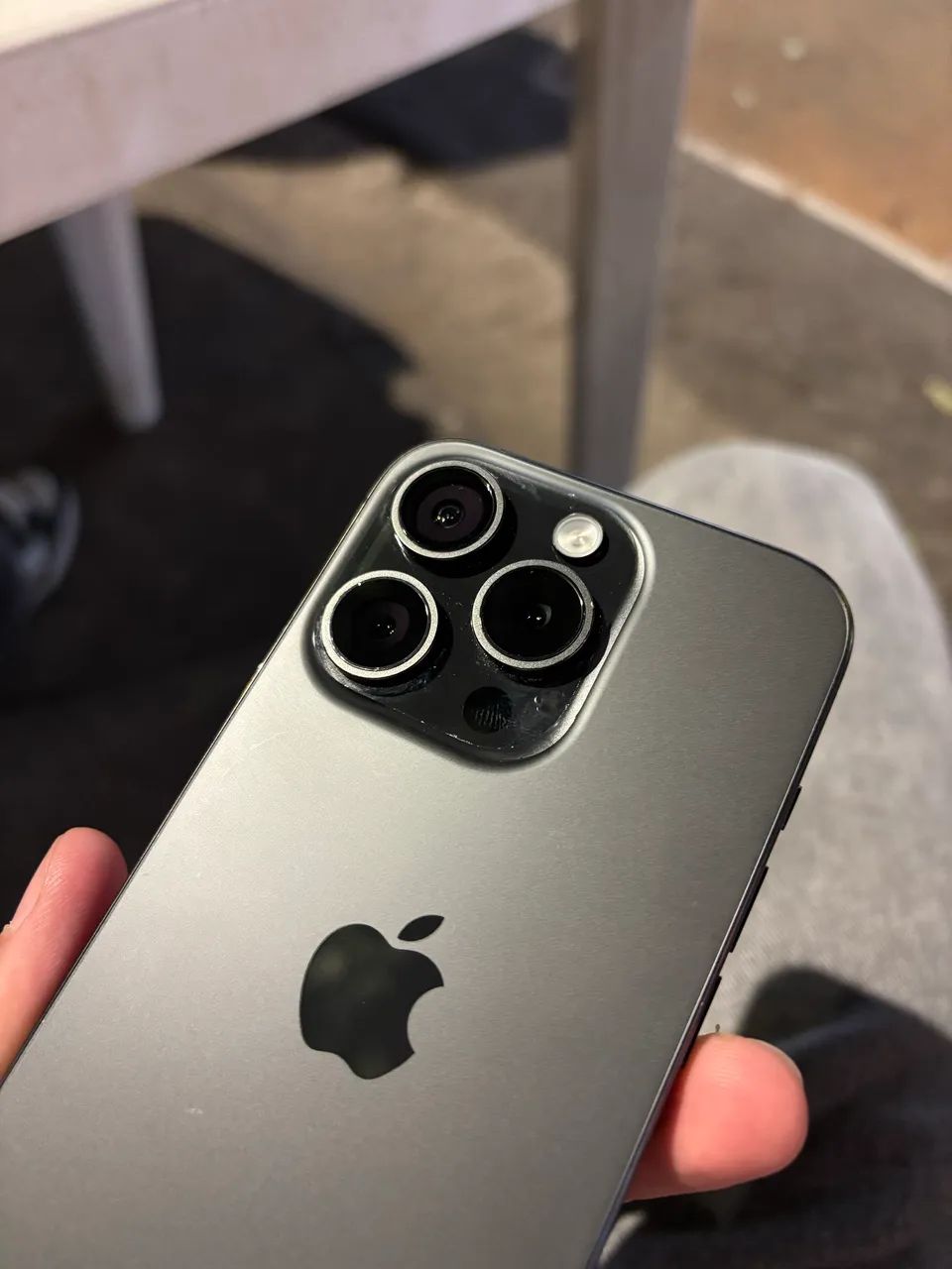 iPhone 15 Pro 512GB - Excelente Estado - Foto 2
