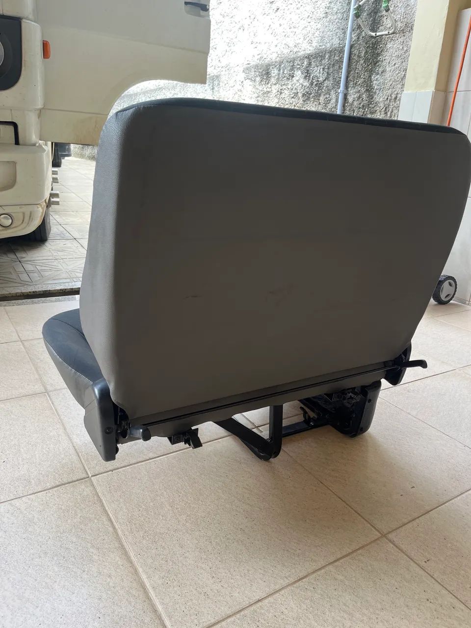 Banco do passageiro do vw 8.160 - Foto 3