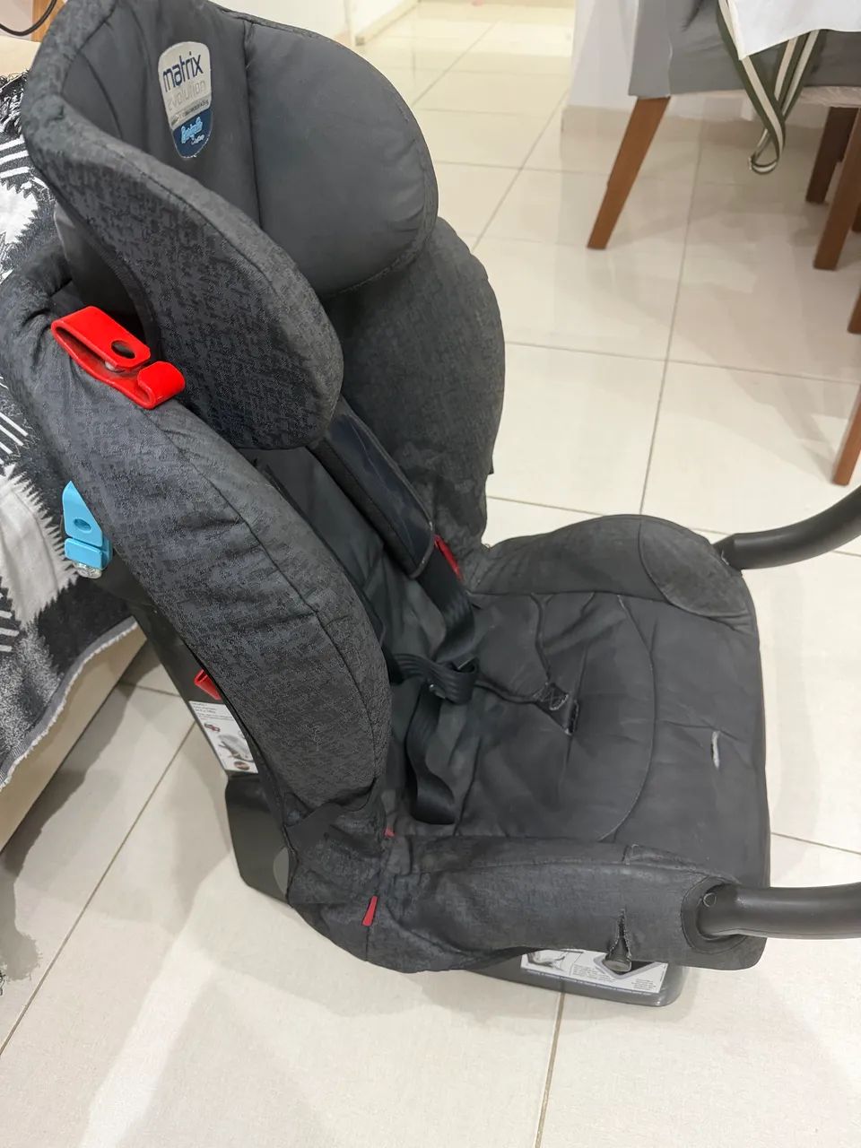 Vendo cadeira automotiva infantil  - Foto 4
