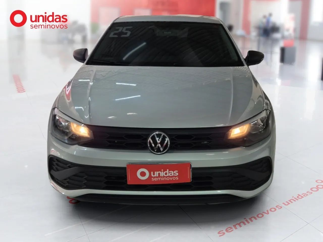 Volkswagen Polo Track 1.0 Flex 12V 5p, foto 8 de 12