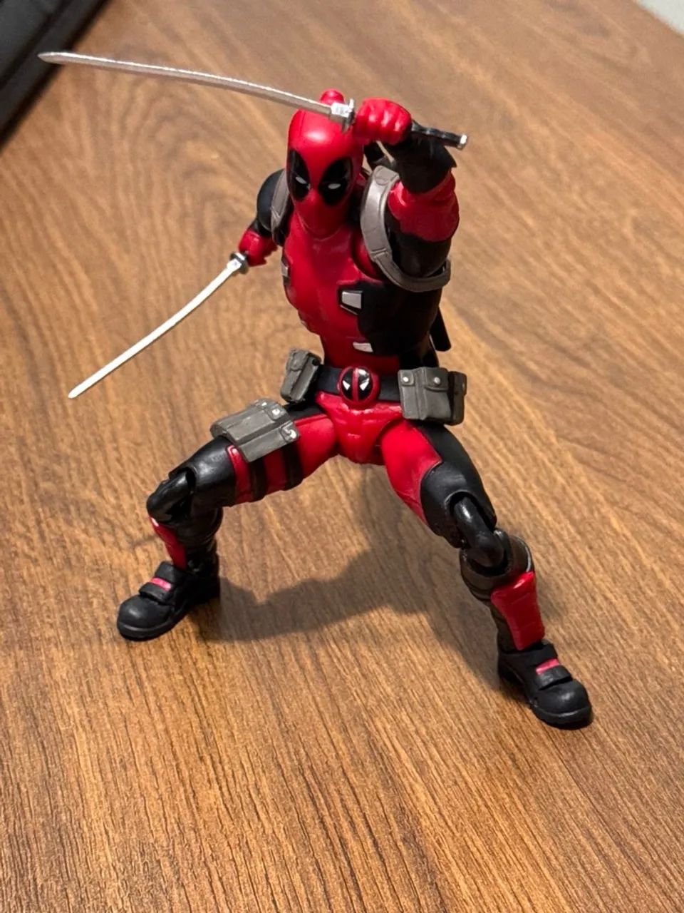 Deadpool bootleg mafex  - Foto 5