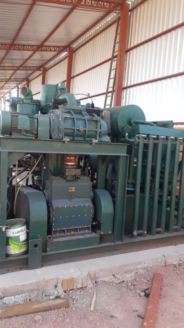 Maquina Termo vácuo 5.400litros/hora.
