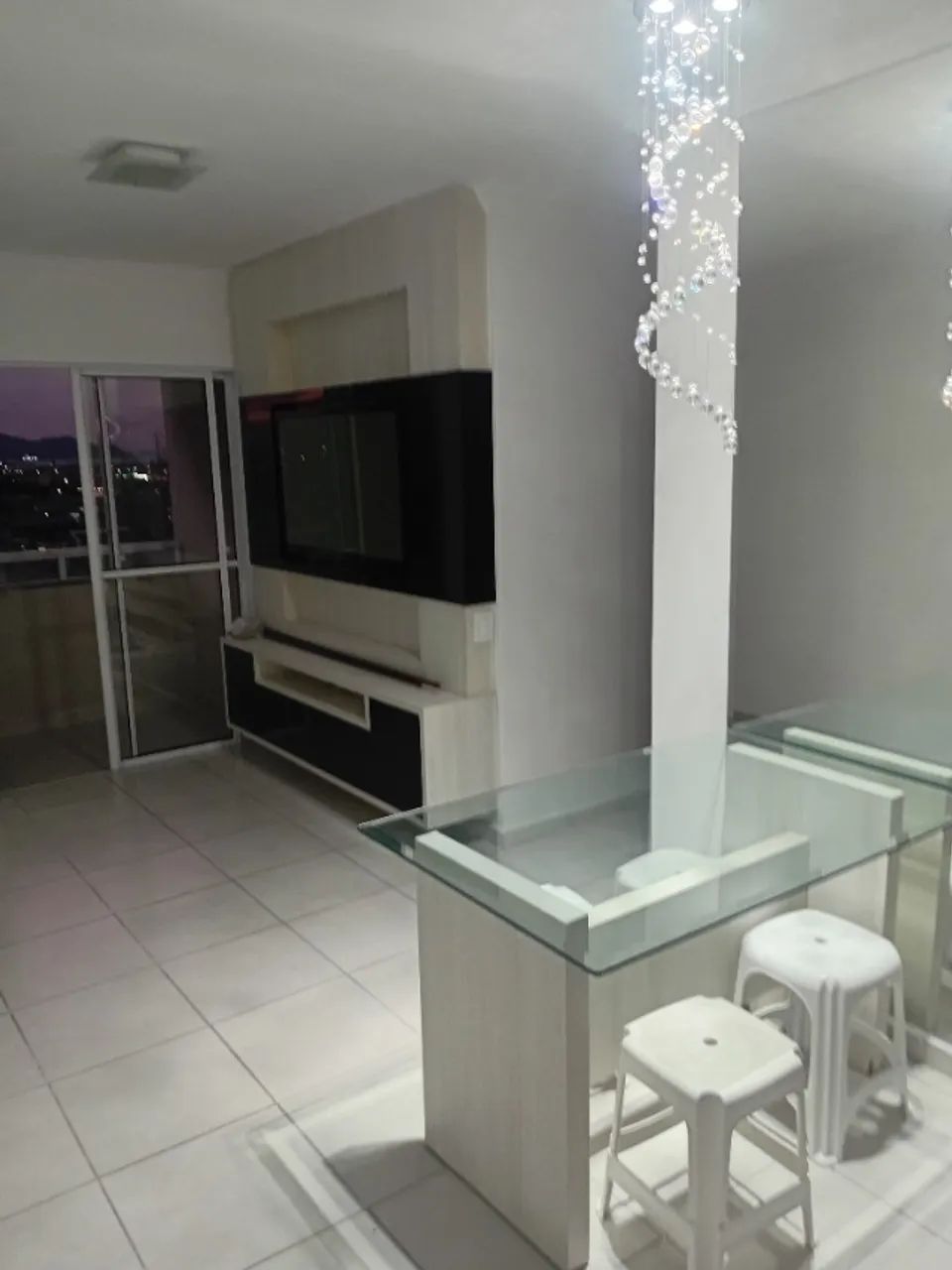 Alugo apartamento 