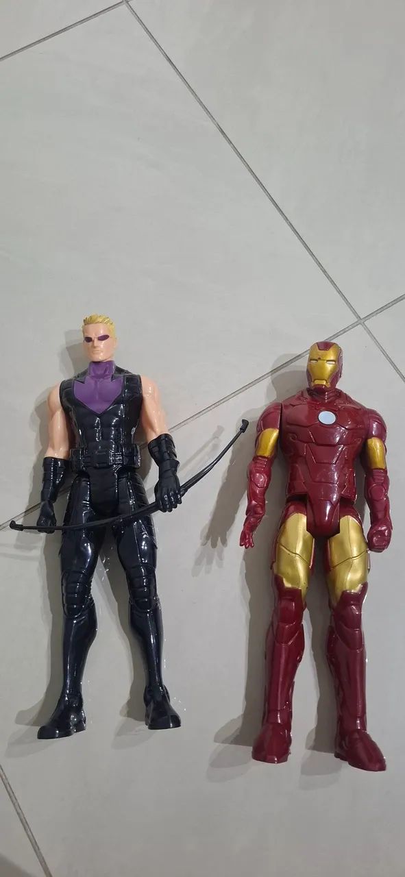 Kit bonecos acionar figure marvel, max Steel.