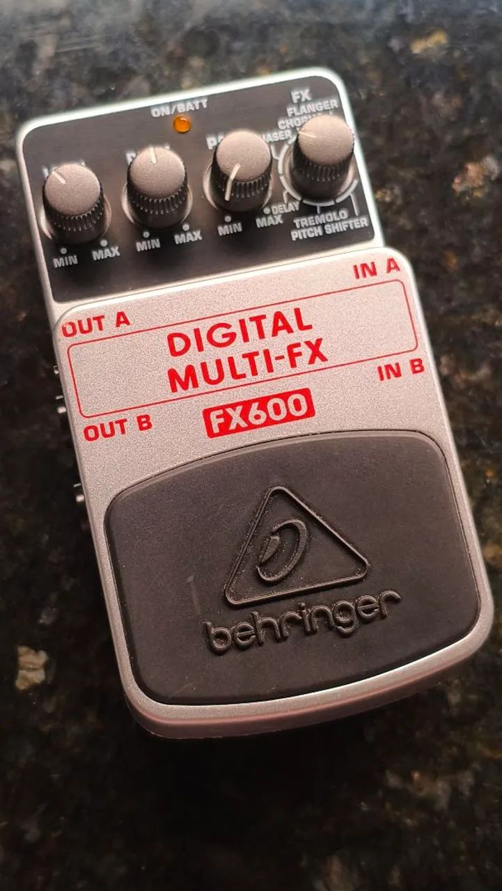 BEHRINGER FX600 - Pedal multi efeitos  - Foto 5