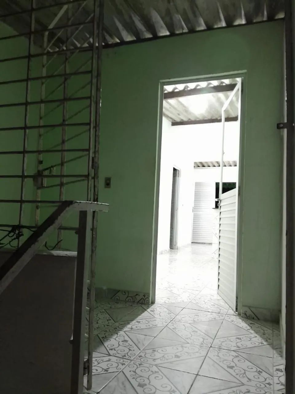 Alugo casa no totó