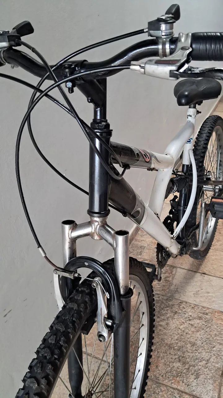 Bicicleta Mormaii 2011 Aro 26 Usada - Foto 3
