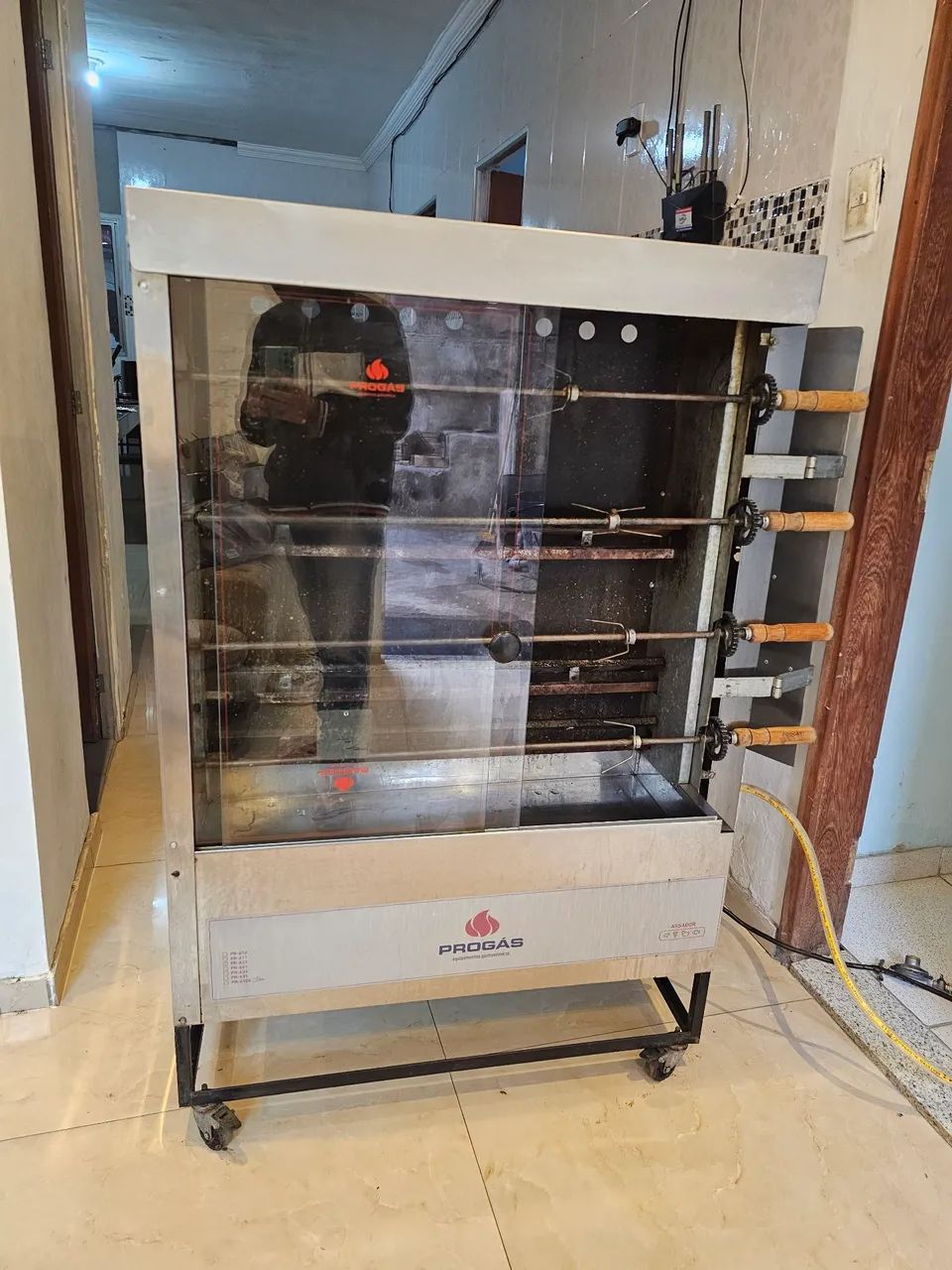 Maquina de assar frango - Foto 2