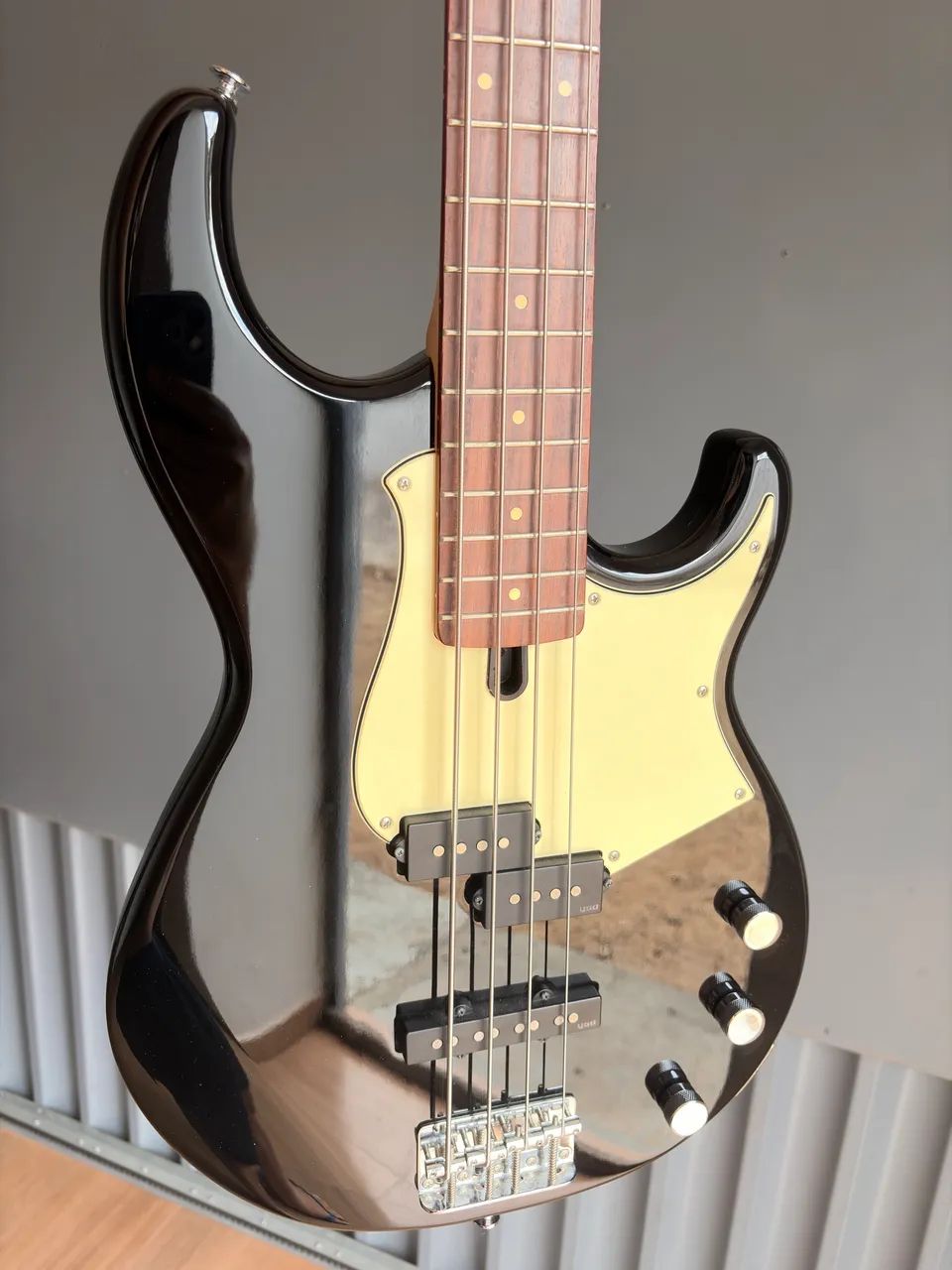 Baixo Yamaha BB434 - Foto 2