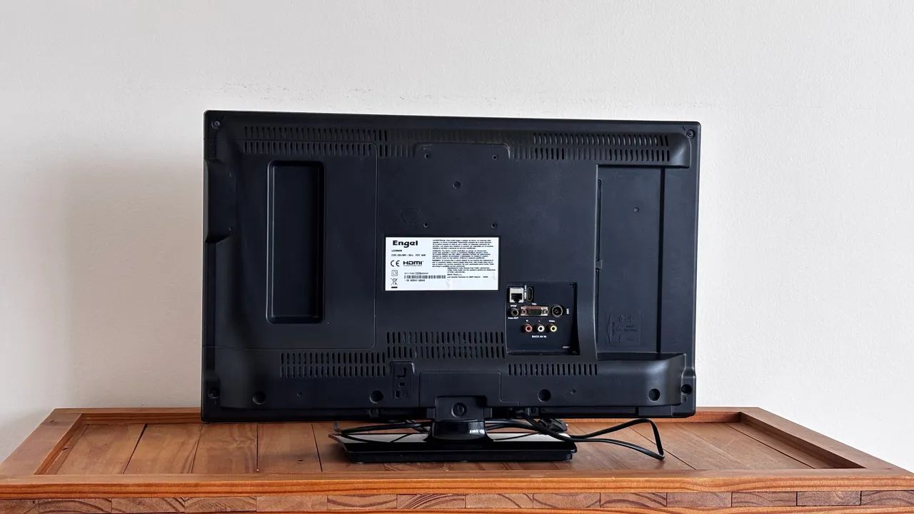 Smart TV Engel 24 polegadas HD - Foto 3