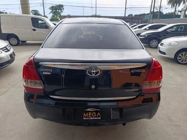 Toyota Etios Platinum Sed. 1.5 Flex 16V 4P Mec. 2015 - Foto 6