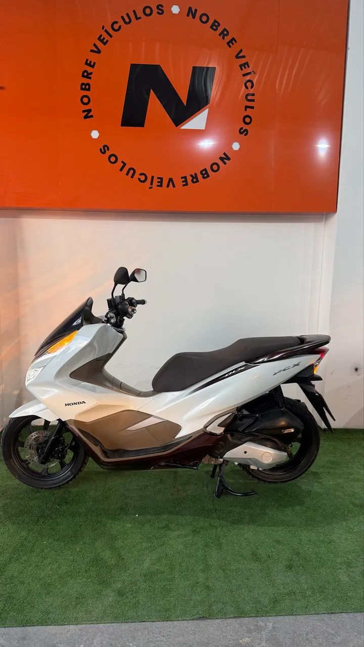 PCX DLX 2022 - Foto 5