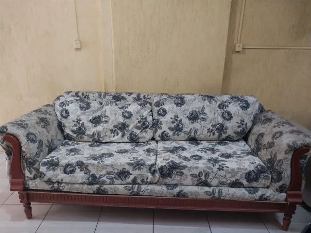 Sofá Vintage em Madeira Maciça - Ótima Oportunidade! - Foto 5