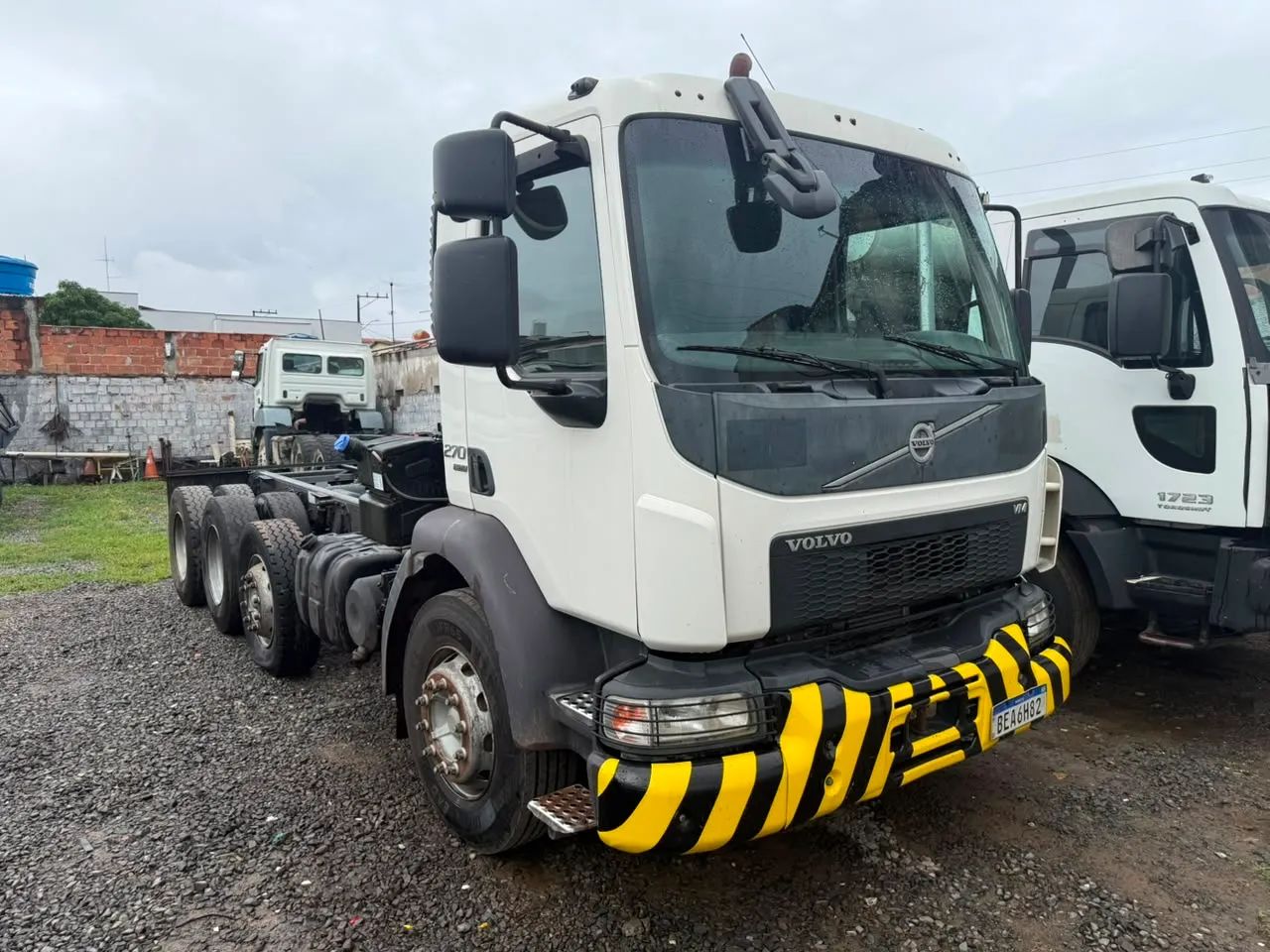 Bitruck Volvo 270 2020  - Foto 3